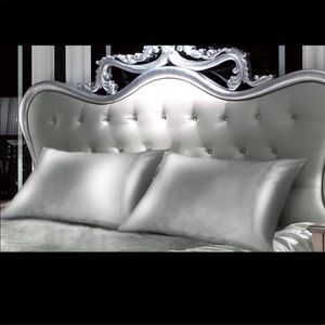 2 Satin Pillow Cases Standard Size NEW